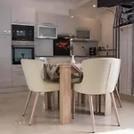 Katja 아파트