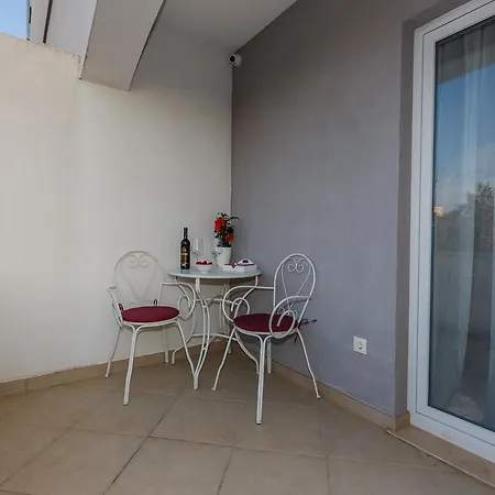 Katja Apartment *